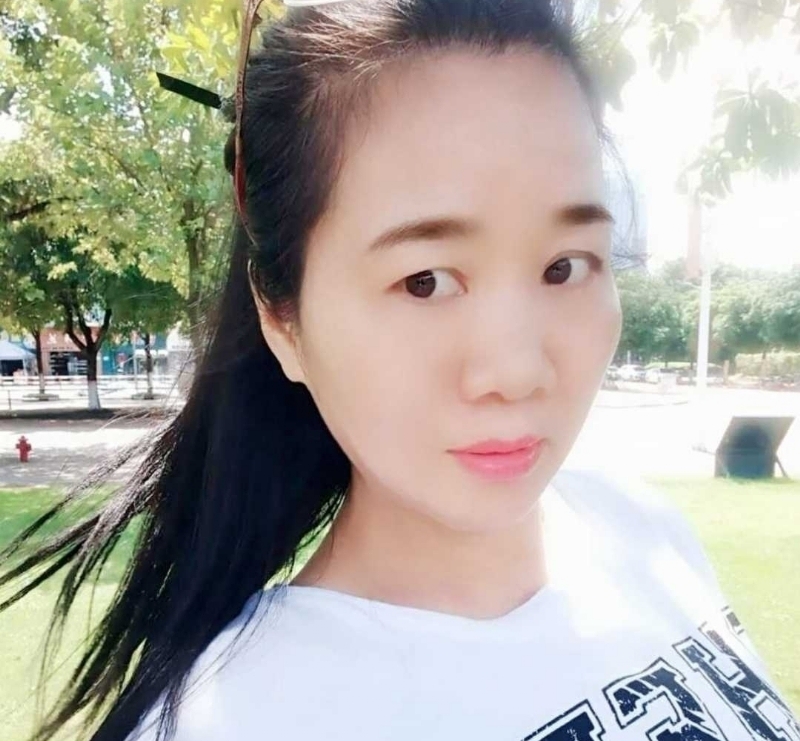 飘雪的第一张照片--湛江相亲服务中心