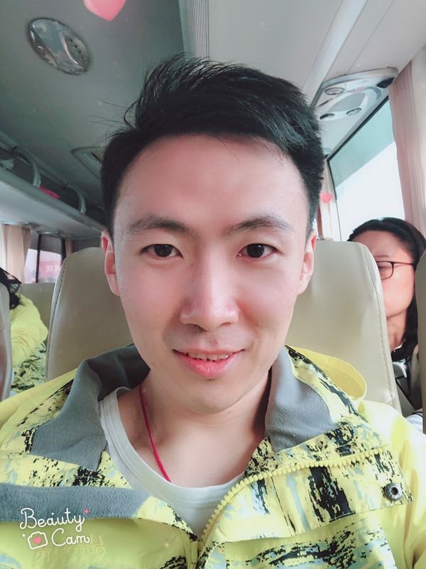 郭白白的第二张照片--湛江相亲服务中心