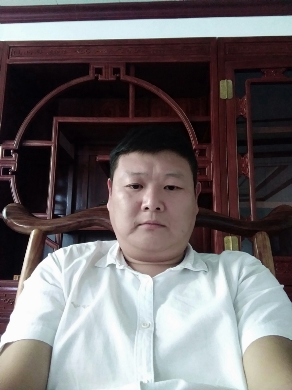 狼图腾的第一张照片--湛江相亲服务中心