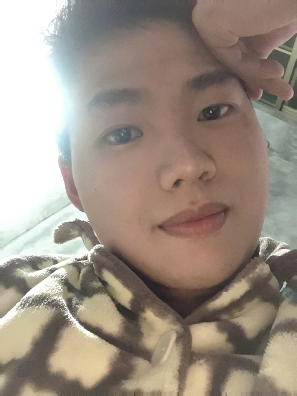 她的第四张照片--湛江相亲服务中心