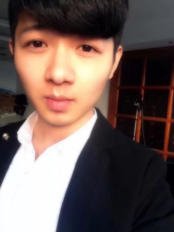 萨拉嘿呦的第一张照片--湛江相亲服务中心