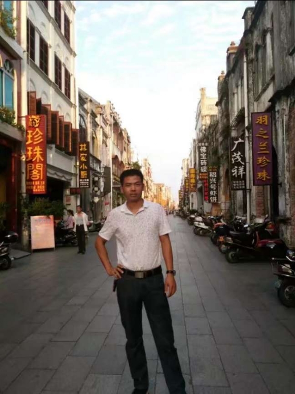 爱生活爱健康的第一张照片--湛江相亲服务中心