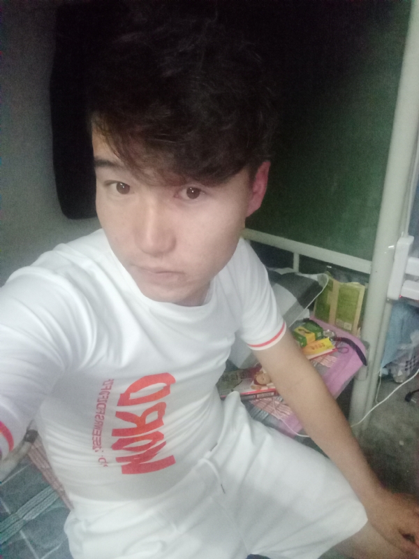 再回首的第一张照片--湛江相亲服务中心