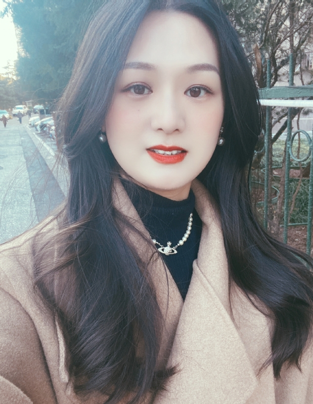 盧盈穎的第一张照片--湛江相亲服务中心