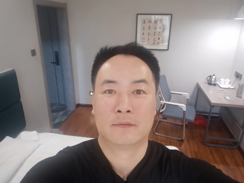 莫待花落空折枝的第一张照片--湛江相亲服务中心