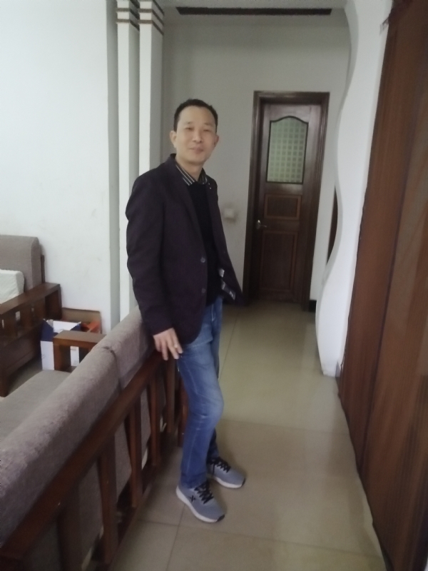 相亲相爱的第一张照片--湛江相亲服务中心