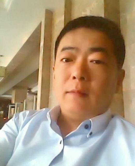 落叶随风的第一张照片--湛江相亲服务中心