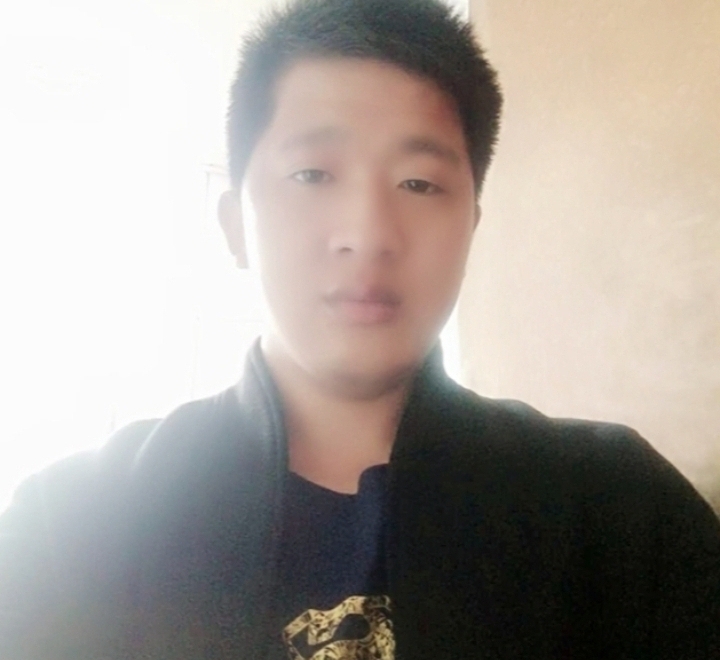 形影不离的第一张照片--湛江相亲服务中心