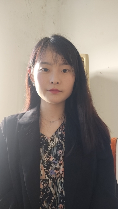 啾啾儿的第一张照片--湛江相亲服务中心