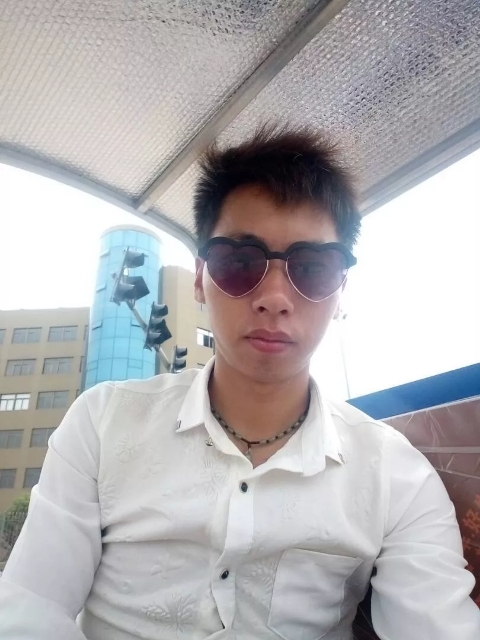 寻缘的第一张照片--湛江相亲服务中心
