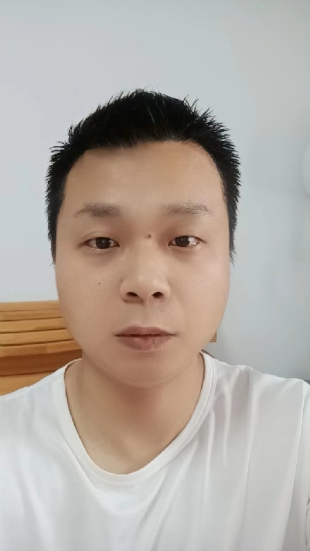 阳光的第一张照片--湛江相亲服务中心