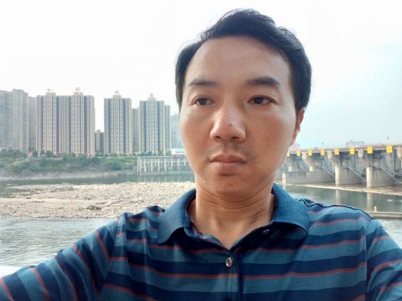 yangguang的第一张照片--湛江相亲服务中心