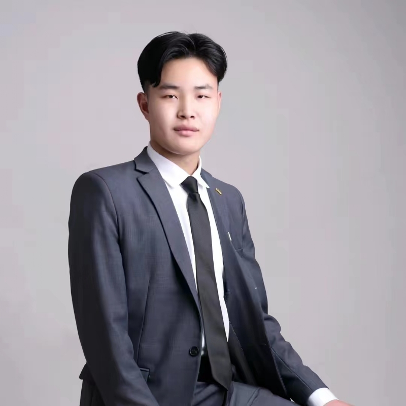 孤独的狼的第一张照片--湛江相亲服务中心
