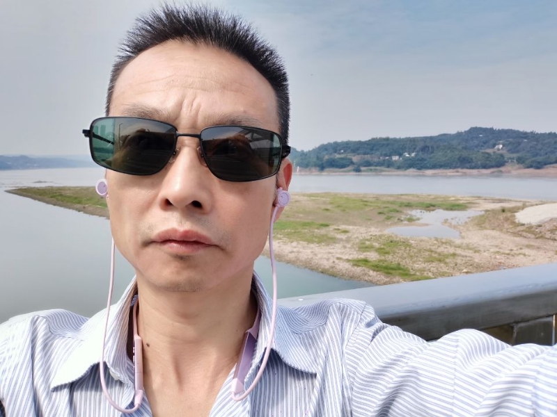 猪哥哥的第一张照片--湛江相亲服务中心