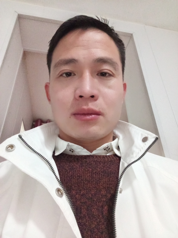 忧伤还是快乐的第一张照片--湛江相亲服务中心