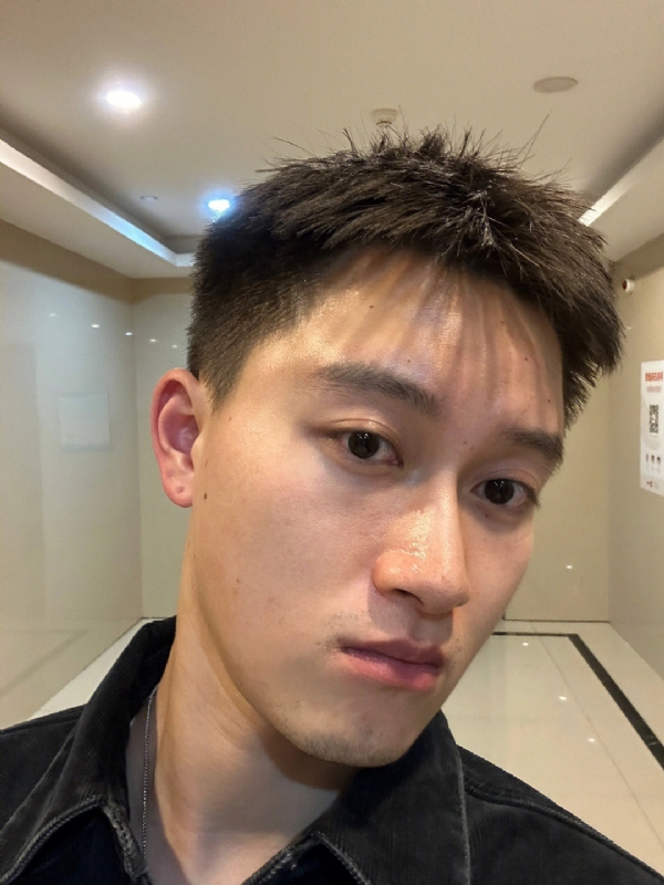 月光之下的第一张照片--湛江相亲服务中心