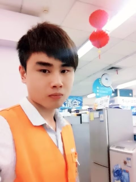 罗自强的第一张照片--湛江相亲服务中心