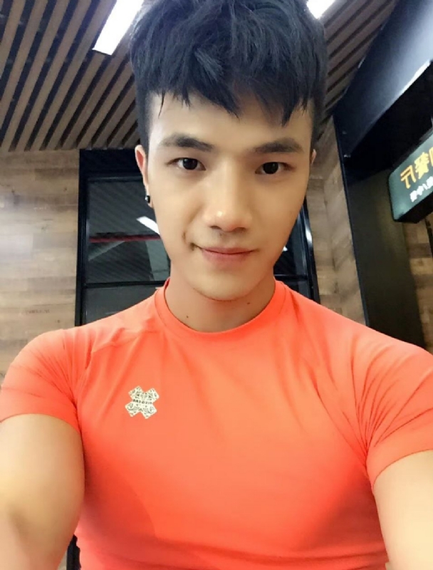 航航的第一张照片--湛江相亲服务中心