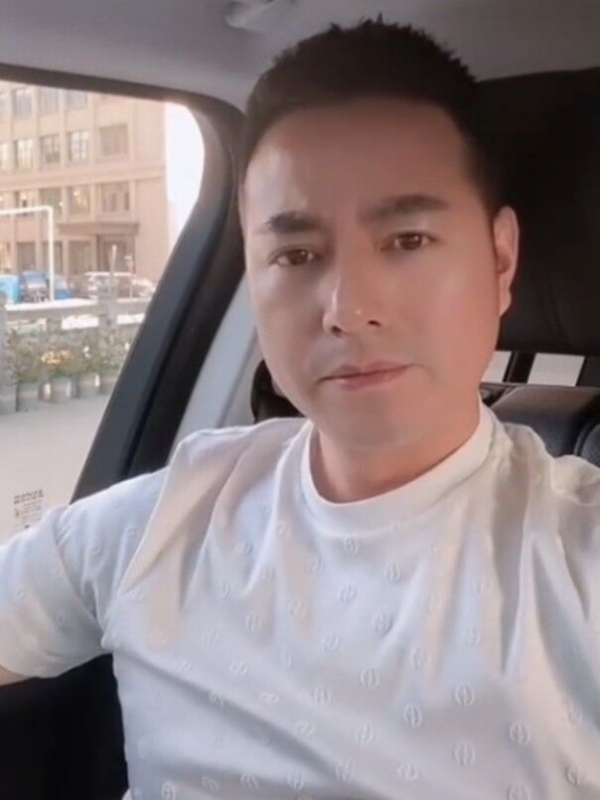 勿忘初心的第一张照片--湛江相亲服务中心