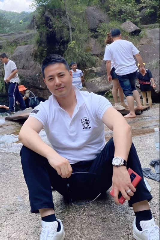 勿忘初心的第三张照片--湛江相亲服务中心