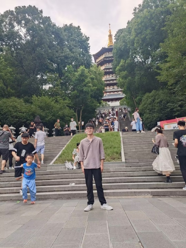 阳光男孩的第二张照片--湛江相亲服务中心