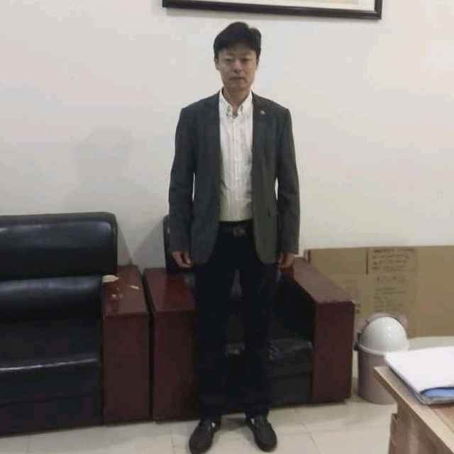蓝天白云的第一张照片--湛江相亲服务中心