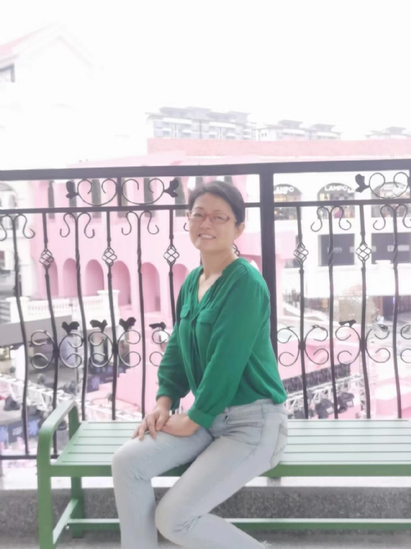 丽华的第四张照片--湛江相亲服务中心