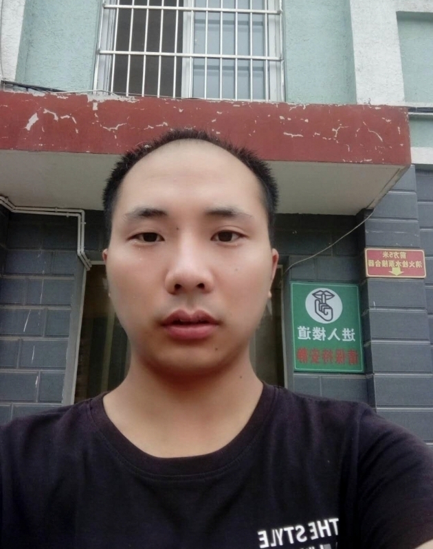 亮亮的第一张照片--湛江相亲服务中心