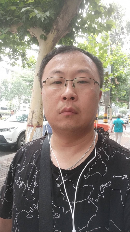 飘逸的星辰的第一张照片--湛江相亲服务中心