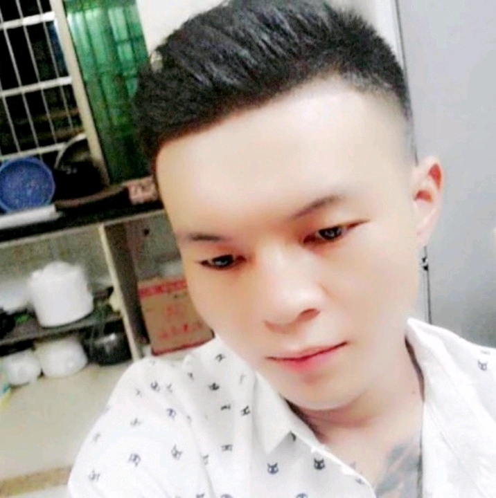 子龙的第一张照片--湛江相亲服务中心