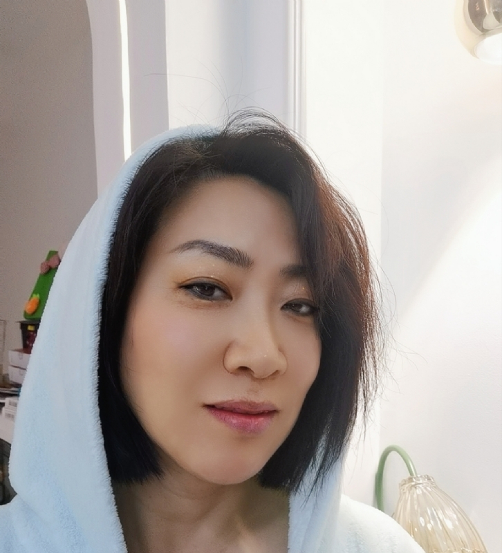 火玫瑰的第一张照片--湛江相亲服务中心