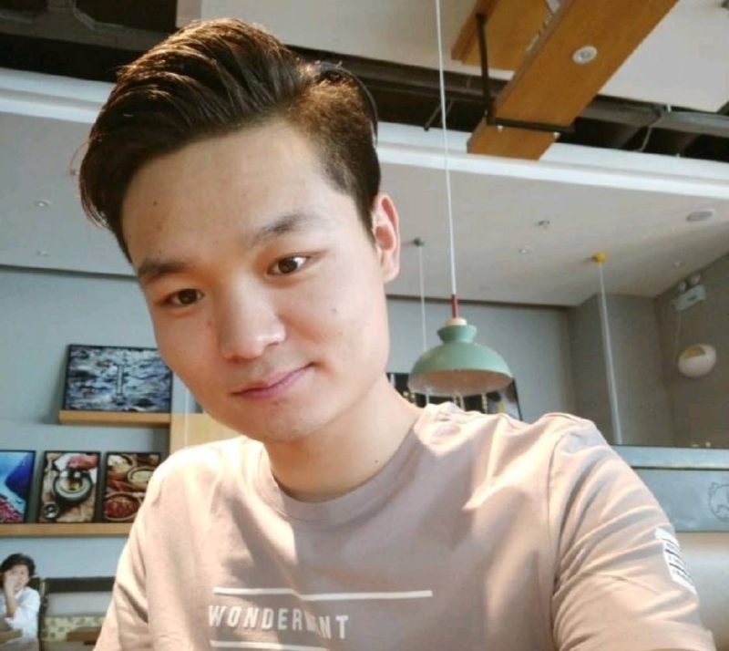 裴海洋的第一张照片--湛江相亲服务中心
