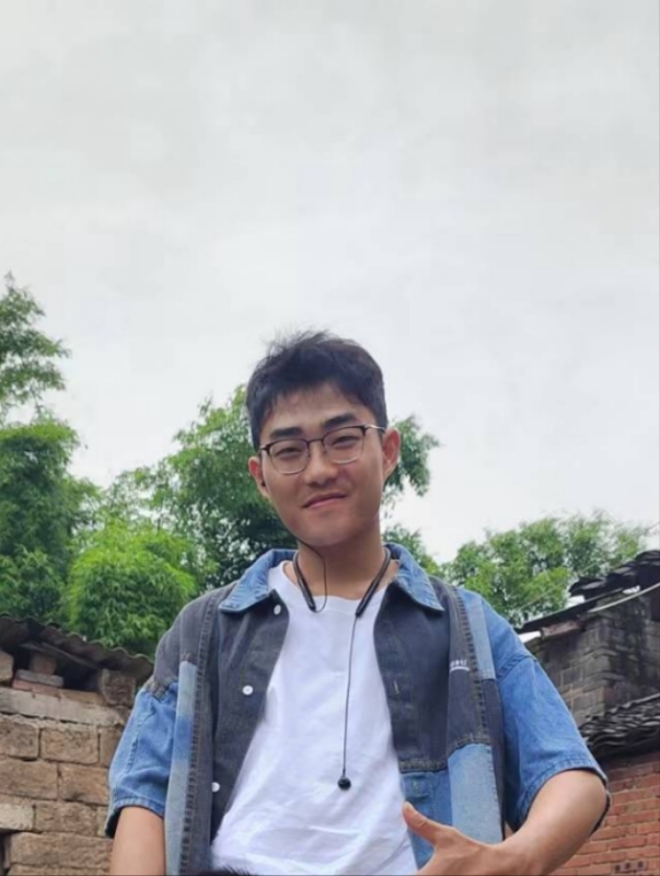 越努力越幸运的第一张照片--湛江相亲服务中心