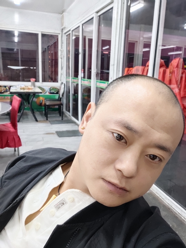 大连相亲的第一张照片--湛江相亲服务中心