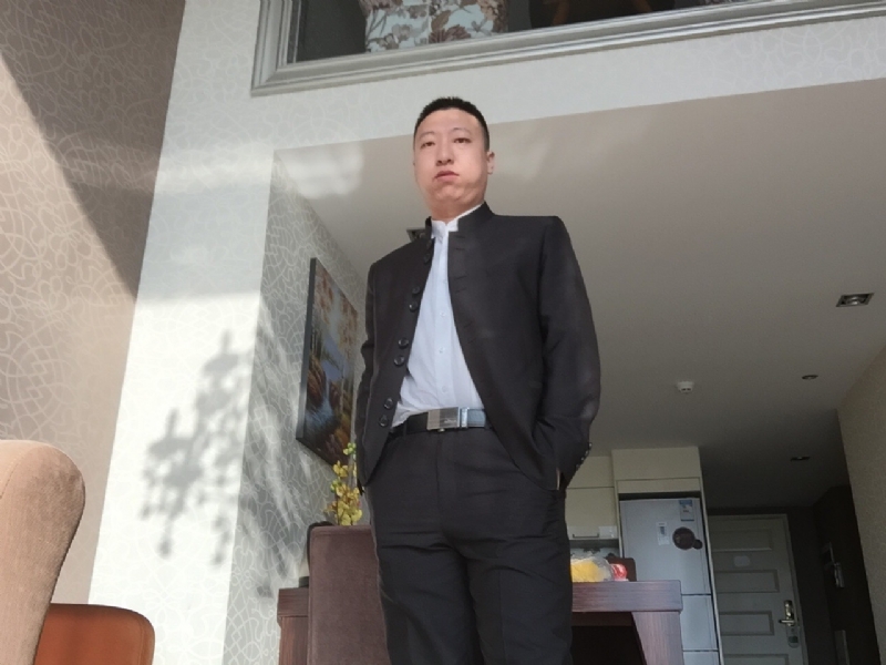 雅小炁的第一张照片--湛江相亲服务中心
