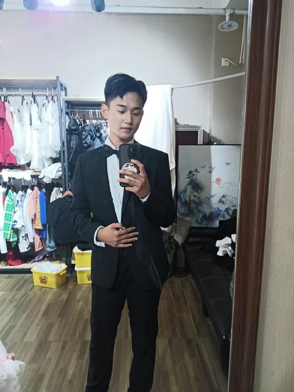 李梓宇的第一张照片--湛江相亲服务中心