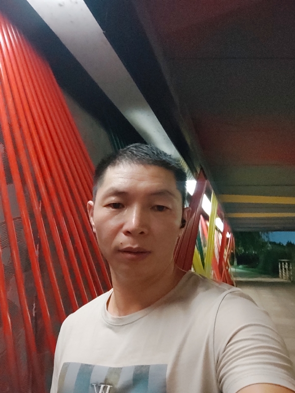 夜猫的第一张照片--湛江相亲服务中心