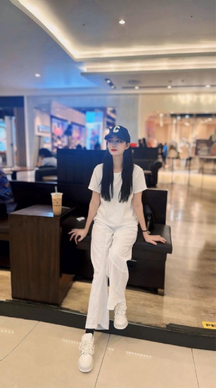 卖火柴的小女孩的第一张照片--湛江相亲服务中心