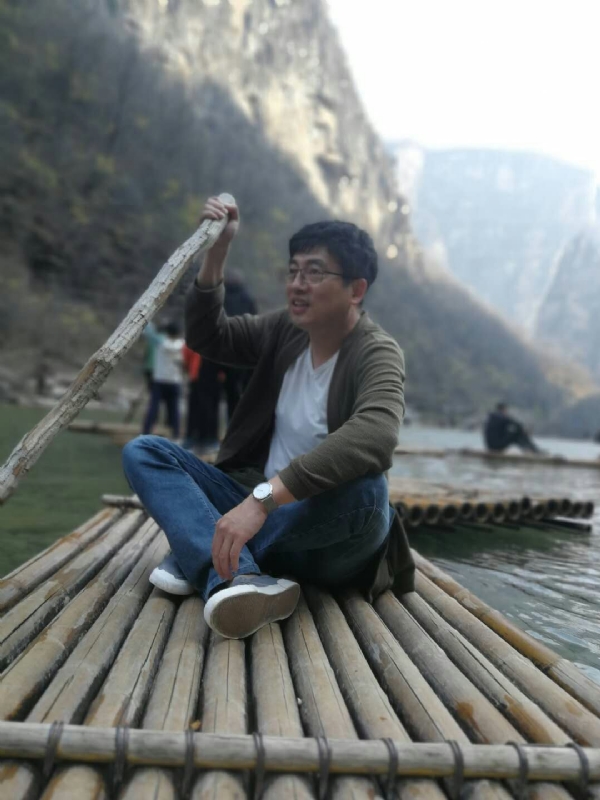 风被吹走了的第一张照片--湛江相亲服务中心