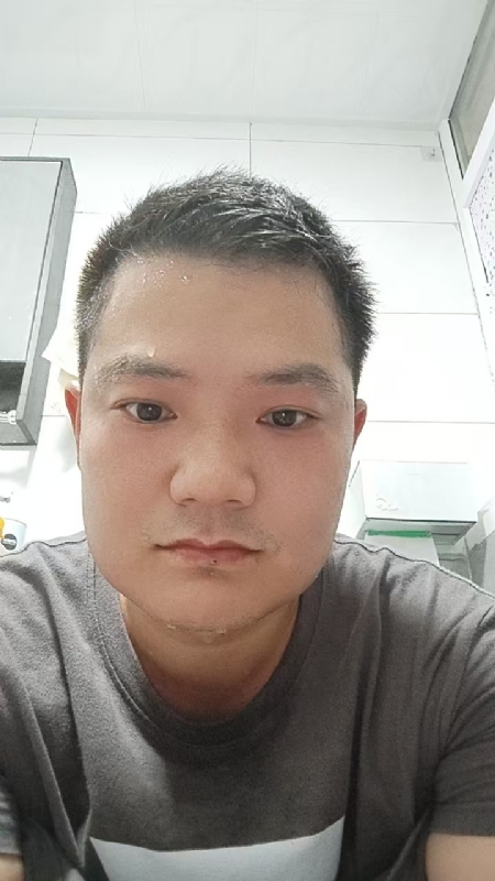 皓月当空的第一张照片--湛江相亲服务中心