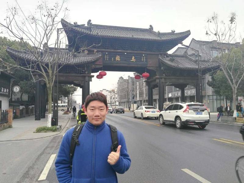 秋风秋雨的第一张照片--湛江相亲服务中心