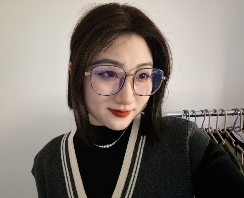 Helen的第一张照片--湛江相亲服务中心