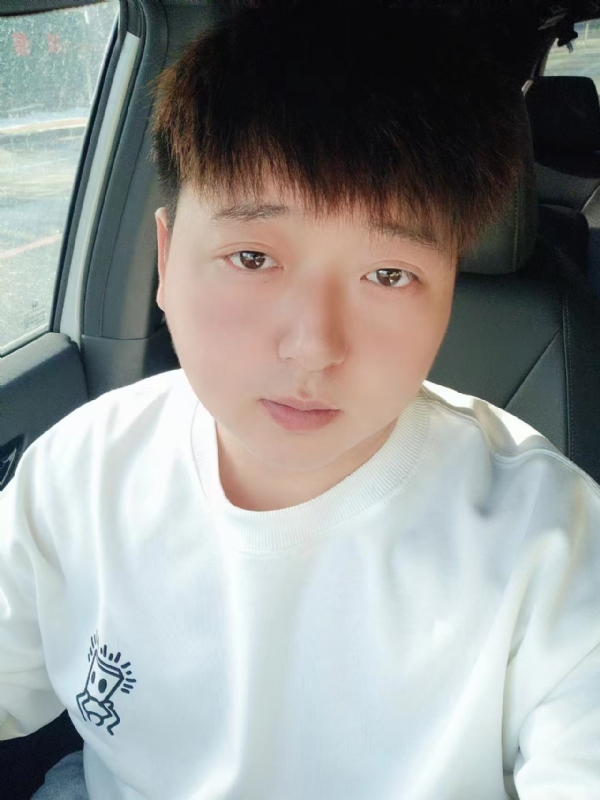 可乐加冰的第一张照片--湛江相亲服务中心