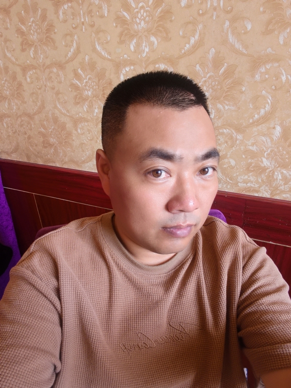 擦亮眼睛向前看的第二张照片--湛江相亲服务中心