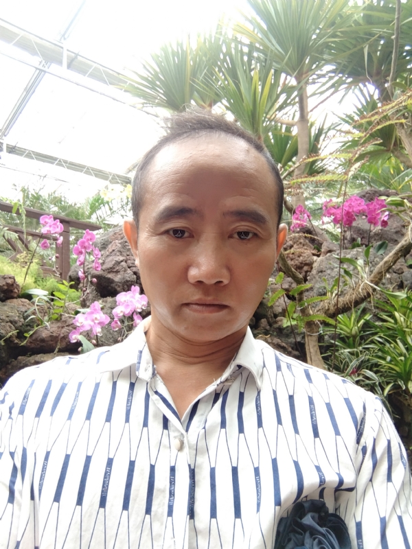 闲云盘鹤的第一张照片--湛江相亲服务中心