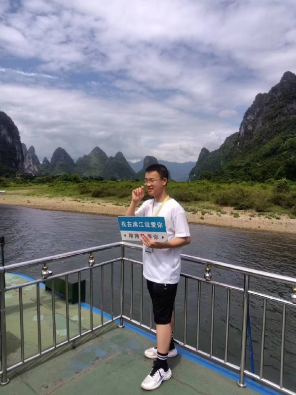 决胜时刻的第三张照片--湛江相亲服务中心