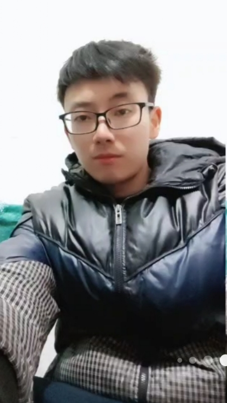 吐泡泡的小鱼的第一张照片--湛江相亲服务中心