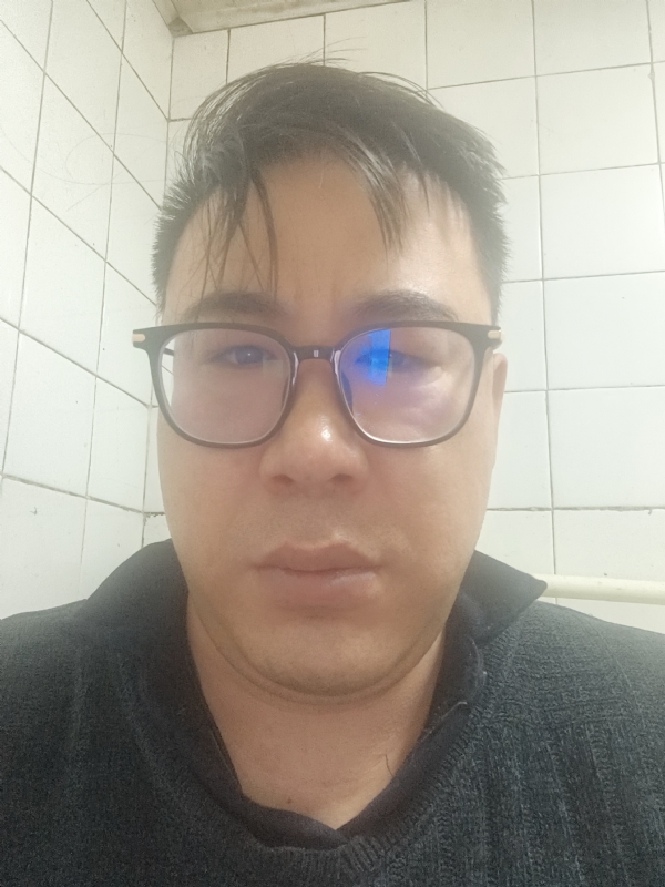 迷失自我的第一张照片--湛江相亲服务中心