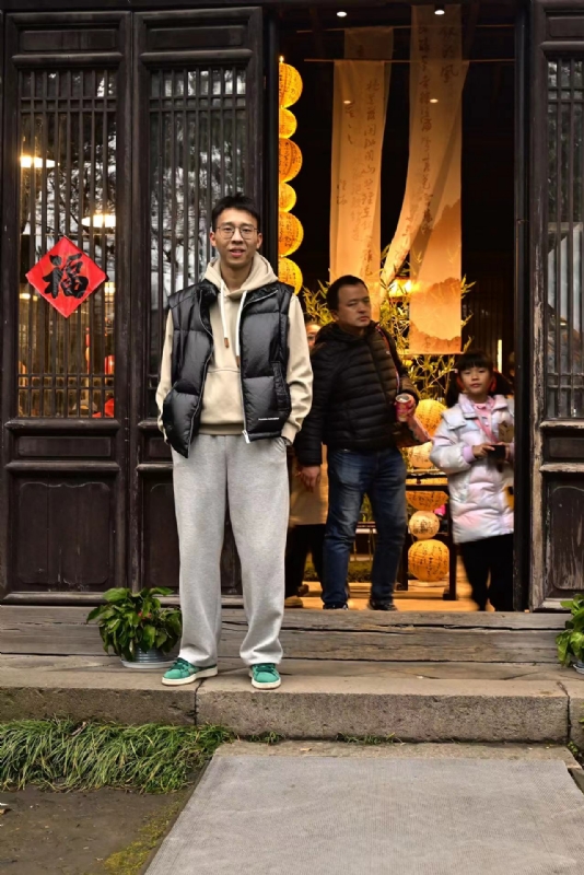 浦江小后生的第一张照片--湛江相亲服务中心