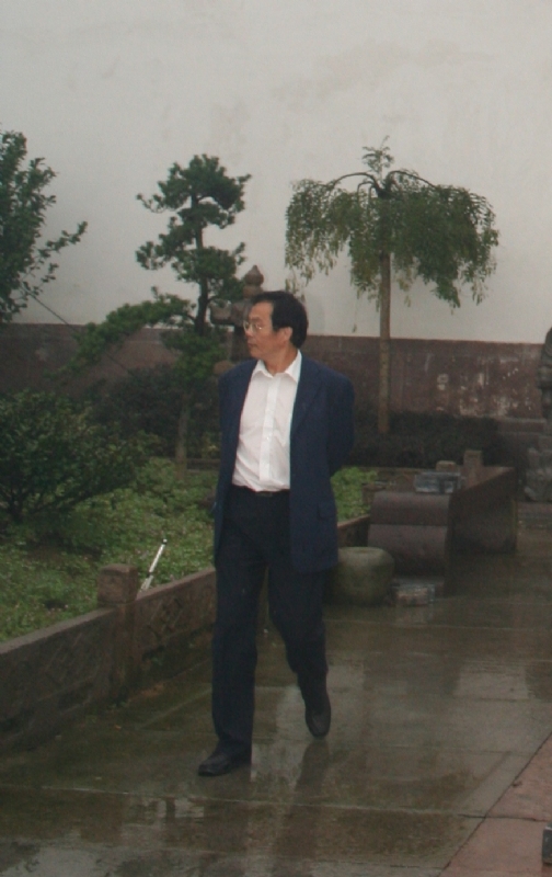 与世为缘的第一张照片--湛江相亲服务中心